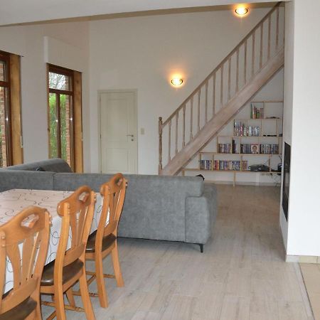 Welcoming Villa In Puivelde With Terrace Garden Barbeque Экстерьер фото